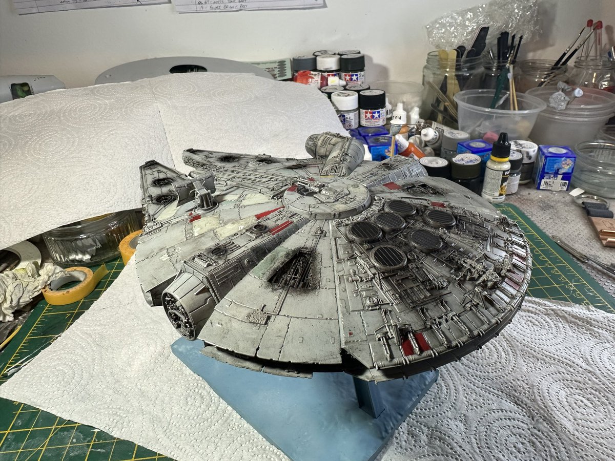 gadge4444's tweet image. I’m dead proud of this one 😊 #JFFScalemodels #StarWars #MilleniumFalcon