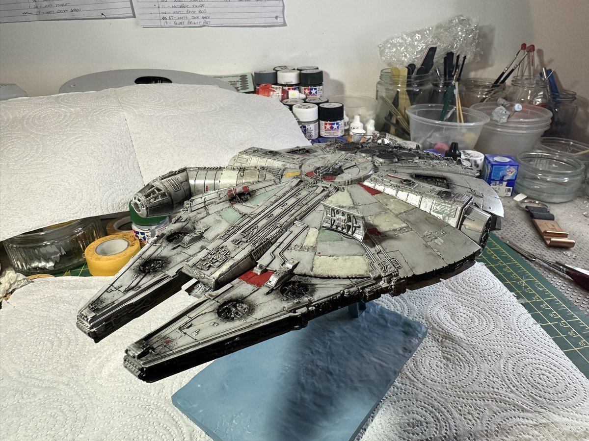 gadge4444's tweet image. I’m dead proud of this one 😊 #JFFScalemodels #StarWars #MilleniumFalcon