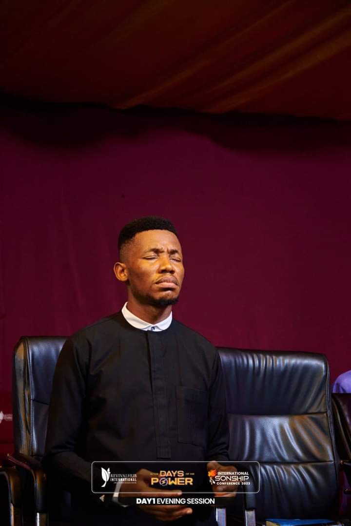 EduUdechukwu's tweet image. We Pray too Much in Africa.

I have heard a lot of people make this assertion, mostly on a negative light to cast aspersions on prayers and praying.
Firstly, the matter of Prayer is beyond man&apos;s adjudication, just like that of the Word of God; you either join or bend over. The…