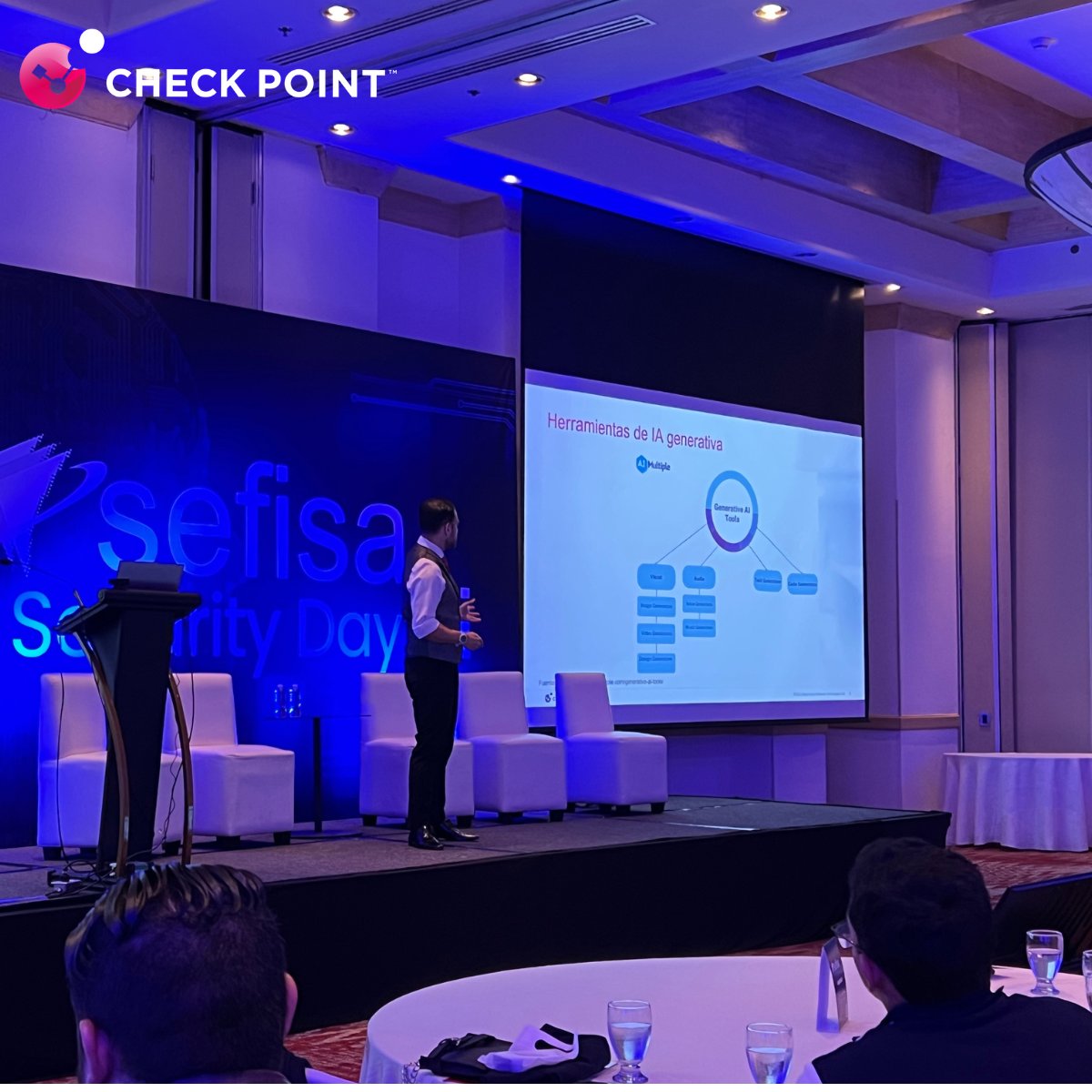 SefisaCA's tweet photo. Julio Lemus de @Check Point Software Technologies Ltd nos habla sobre “Prevención +AI”
#Honduras
#SefisaSecurityDay https://t.co/rsY0eqVO13