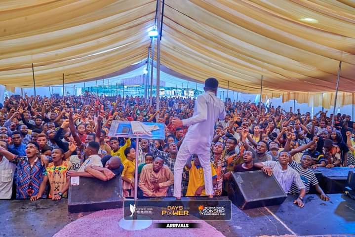 EduUdechukwu's tweet image. We Pray too Much in Africa.

I have heard a lot of people make this assertion, mostly on a negative light to cast aspersions on prayers and praying.
Firstly, the matter of Prayer is beyond man&apos;s adjudication, just like that of the Word of God; you either join or bend over. The…