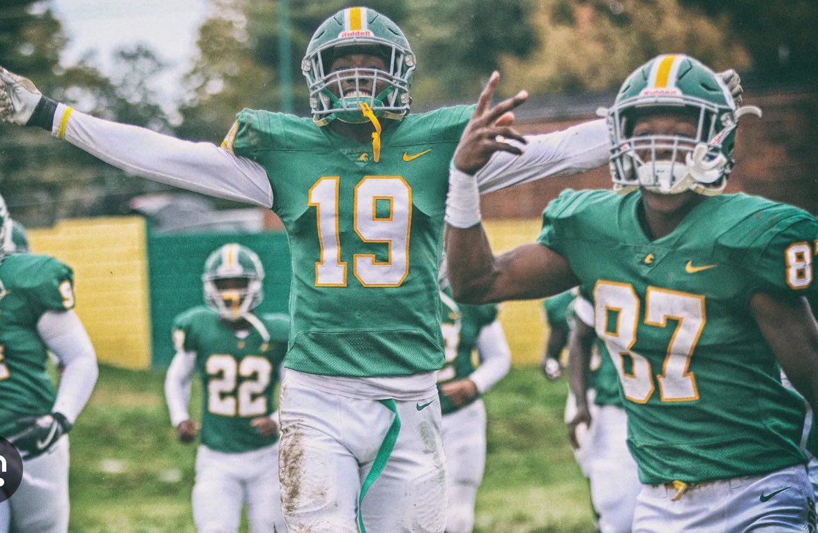 After a great conversation with <a href="/CoachEChambers/">Earl Chambers</a> I’m blessed to receive my first offer from Kentucky State! <a href="/CoachDuude/">Coach Dude</a> <a href="/CoachDavis_t/">Tevin Davis</a> <a href="/RecruitGeorgia/">Recruit Georgia</a>