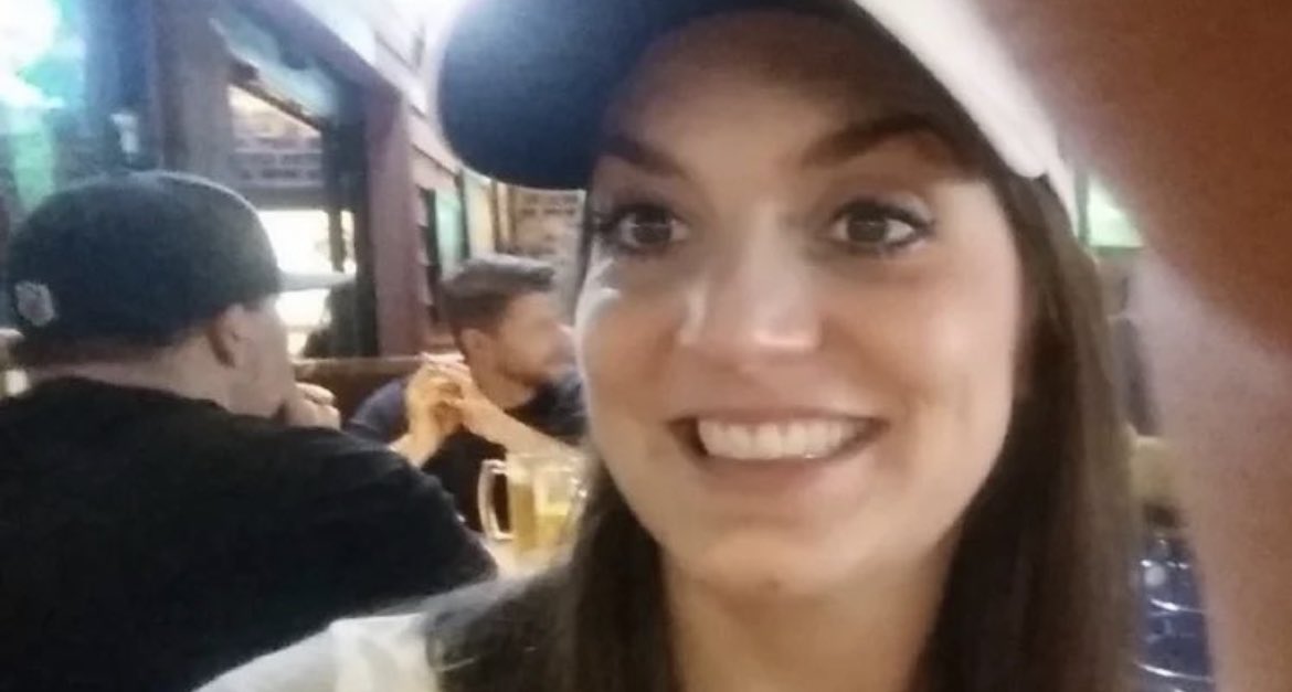 Lauren Elizabeth Thompson was a 32-year-old mother of three who went missing on January 10th, 2019 in Rockhill, Texas. 

At 2:24 p.m. that day, she called 911 reportedly sounding disoriented, telling dispatch she was being shot at and chased in the woods. 

But her cellphone died