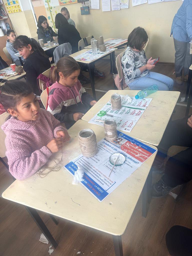 can_us_erasmus's tweet photo. 4th day of Romania LTT,

Within the scope of the EU Project named Erasmus+ 2022-1-TR01-KA210-00008397; 
WORKSHOP was done: 
“USEFUL FROM UNUSEFUL”
Creation + exhibition of real objects made from recyclables.

@tokatmem @ulusalajans @15_iho @DUluozlu @ElifYIL97933857 @wadanotad https://t.co/3Yq4mI0OLT