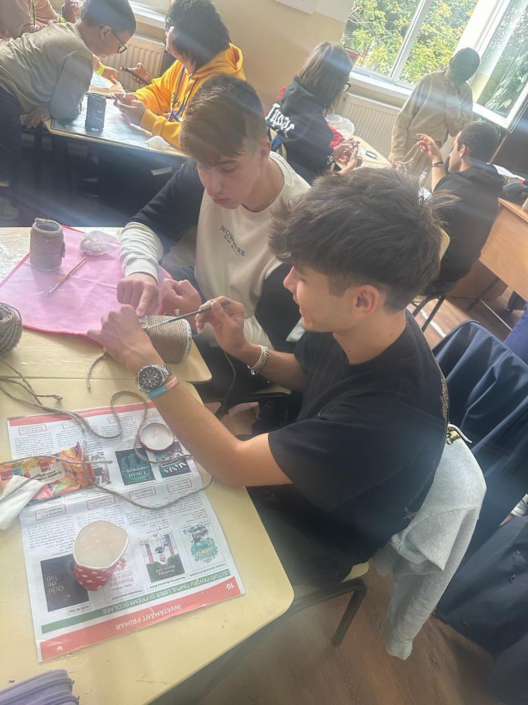 can_us_erasmus's tweet photo. 4th day of Romania LTT,

Within the scope of the EU Project named Erasmus+ 2022-1-TR01-KA210-00008397; 
WORKSHOP was done: 
“USEFUL FROM UNUSEFUL”
Creation + exhibition of real objects made from recyclables.

@tokatmem @ulusalajans @15_iho @DUluozlu @ElifYIL97933857 @wadanotad https://t.co/3Yq4mI0OLT