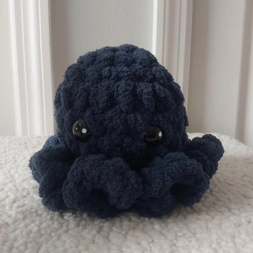 AngiesArtsx's tweet photo. This big octopus 🐙 still hasn't been adopted, consider himb today 🥺
https://t.co/yxUKzWfWfz https://t.co/kdUbg3IVxD