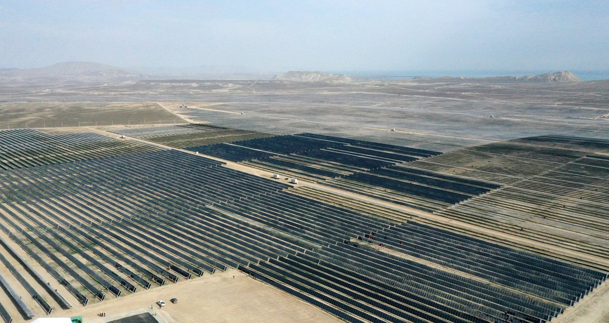 asadmammadov99's tweet photo. The opening of the 230 MW #Garadagh solar power plant was an outstanding event. The empty part of the #Absheron Peninsula has become a source of “green” #energy.
İlham Aliyev @presidentaz https://t.co/37iNoardAx