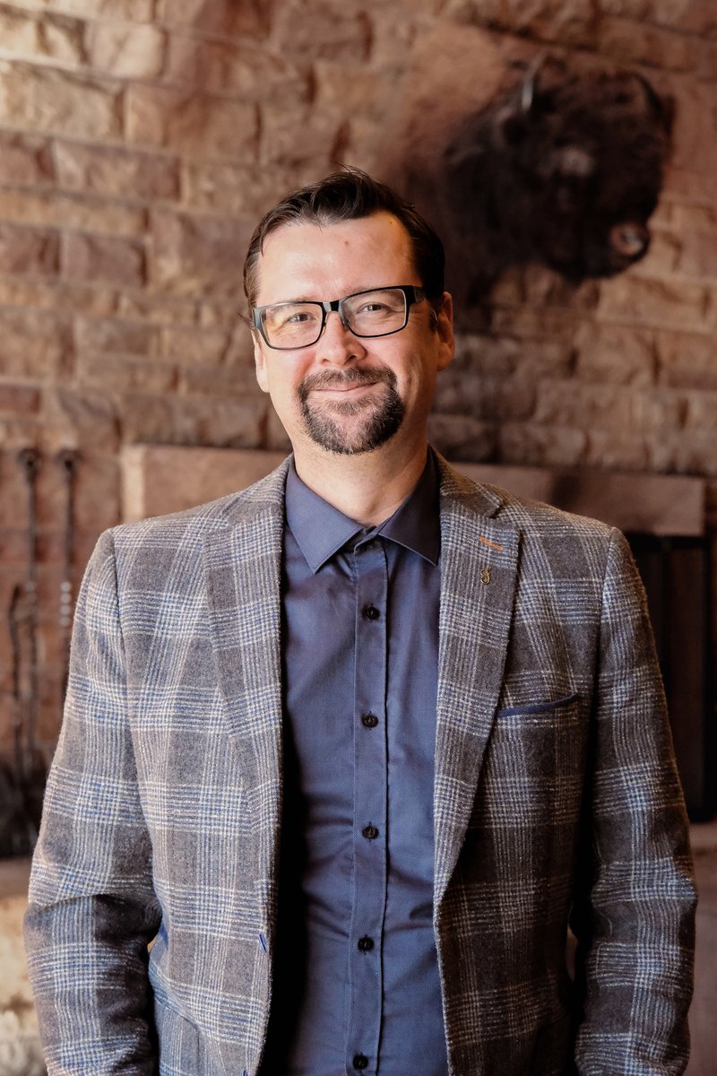 NEWS: Culinary visionary Jamie Hussey is our new Director of Food & Beverage! Find out what Jamie is most excited about joining the JPL Family here: tinyurl.com/5n7hb2nu #JasperParkLodge | #FairmontHotels | #MyJasper