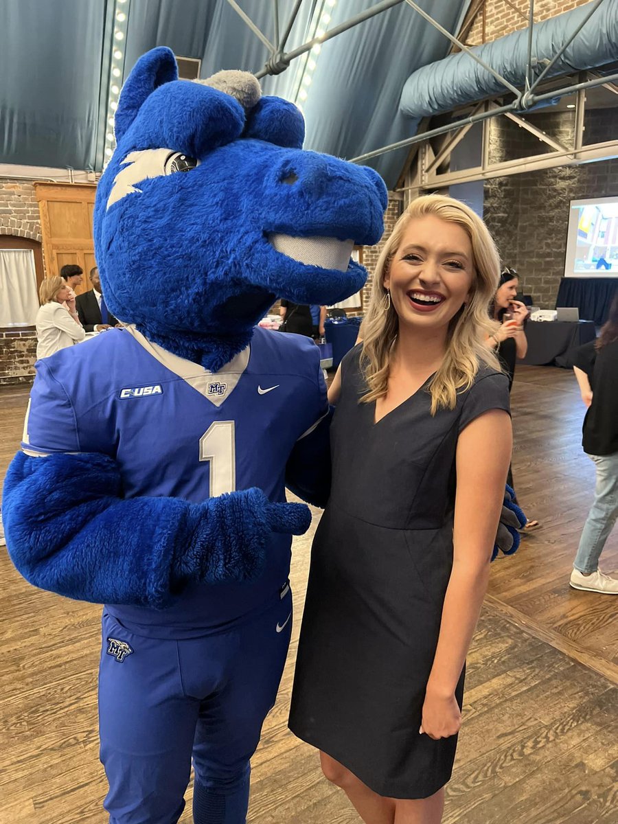 Wonderful to see two of our @MTSU_SOJSM alums @Katie_Inman and @SarahOppmann, both journalists for @wbir Channel 10, proudly representing their alma mater at the True Blue Tour stop in Knoxville!