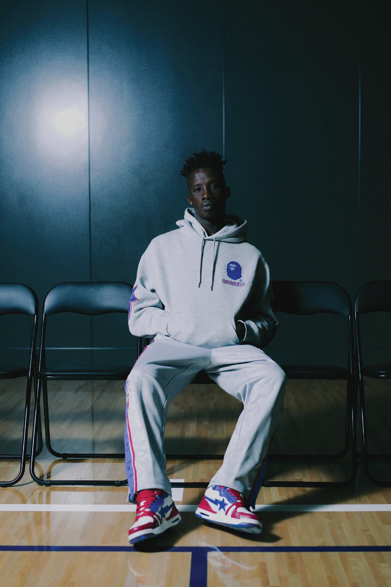 The BAPE® x Russell Athletic full collection will be available at BAPE STORE® and BAPE.com on Saturday, OCT 28th.

This time, the two brands draw inspiration from basketball cultures. 

#abathingape #bape #BAPExRussellAthletic
