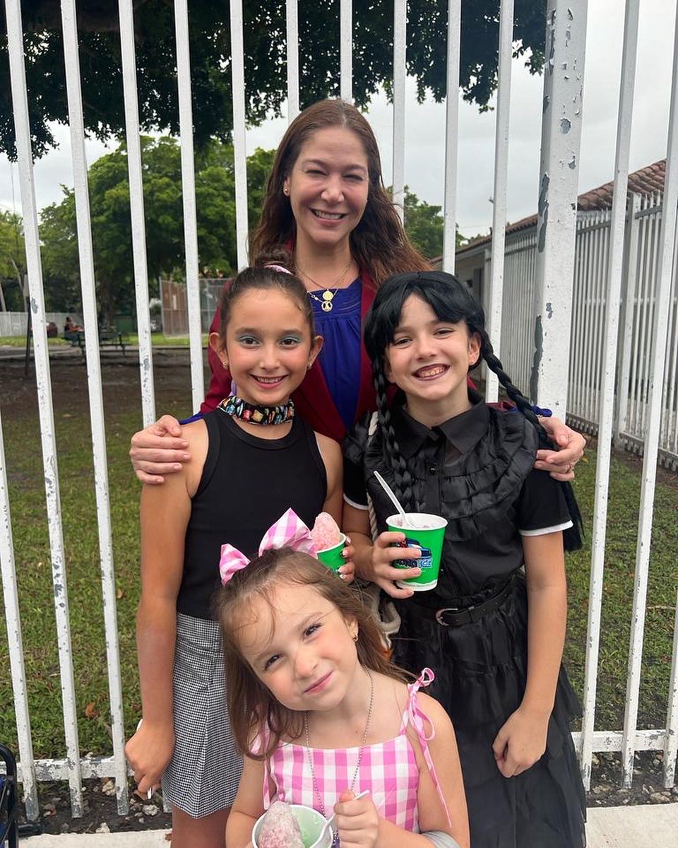 Spooktacular memories were made at the Trunk or Treat event, in partnership with Coconut Grove Elementary and their amazing PTA on Matilda Street – our new one-way street! 🎃🍬🚗