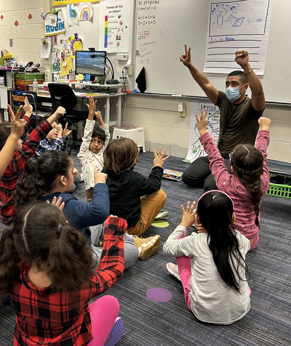 This year we have been reunited for PD with the increíble <a href="/mariopalma4/">Mario Palma Multilingual Solutions</a> ! It was such a pleasure to have you back in my classroom today - muchísimas gracias Mario! <a href="/EastMaine63/">EastMaine63</a> <a href="/VHNelsonD63/">VHNelson</a> #63Success