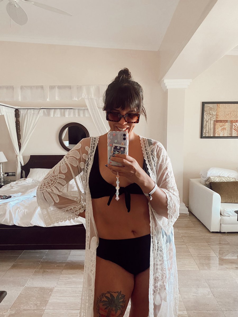 carlasifer__'s tweet photo. El dress code de toda la semana 😎
| Eso si, el flequillo dura poco en este hábitat.
#republicadominicana #republicadominicana🇩🇴 #babaro #playababaro #trs #trsturquesahotel #trsturquesa https://t.co/SZswdi7uxy