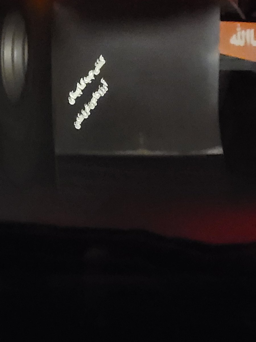 خیلی بد پیچید جلوم اومدم فش بدم یهو با این جمله رو به رو شدم
کشتی چیه کاپیتان آرزوهامون غرق شدن...