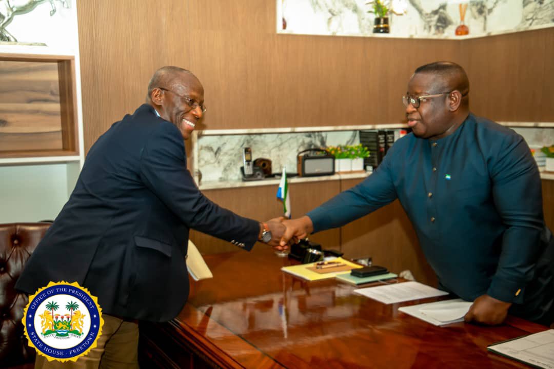 SolomonJamiru's tweet photo. Today at State House, His Excellency @PresidentBio met with the Independent Media Commission and the Sierra Leone Labour Congress: reiterated Government’s commitment to media freedom as well as protecting workers’ rights and well-being https://t.co/JEYyMyT4Ks