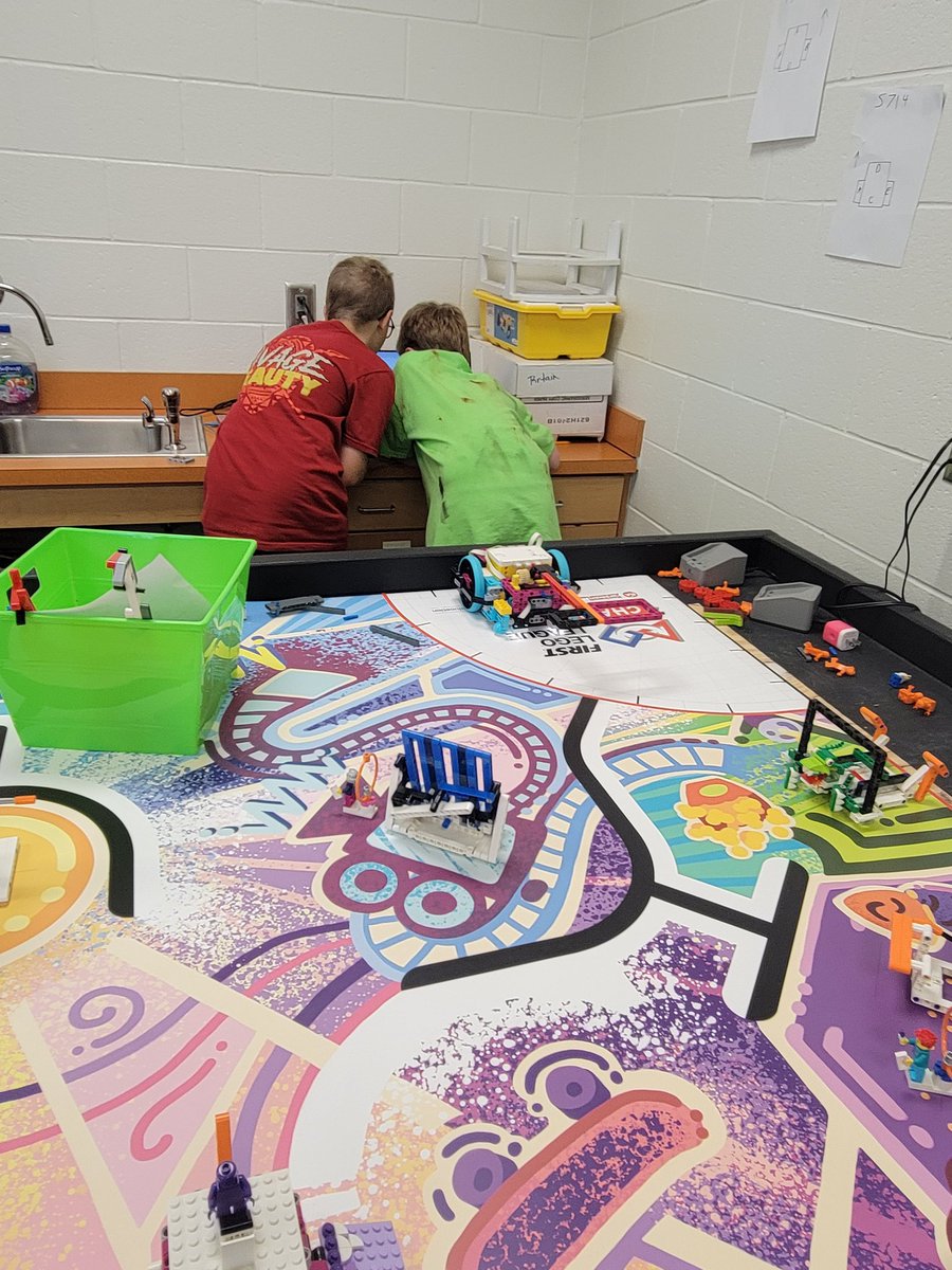 JMosley (@jmosleypd) on Twitter photo Our T3 Club, Lego Robotics team, and VEX robotics team were deeply engaged in communication activities and collaborative problem solving this afternoon at the Rock! <a href="/bea_holmes1/">The Holmes Consulting Group, LLC</a> <a href="/drhafza/">Rabieh Hafza PhD</a> <a href="/sarahgreene25/">Sarah Greene</a> <a href="/pto_rock/">Rock Spring PTO</a> <a href="/RSE_HCS/">Rock Spring Elem</a> <a href="/cmjonesx2/">Courtney Jones</a> Our T3 Club, Lego Robotics team, and VEX robotics team were deeply engaged in communication activities and collaborative problem solving this afternoon at the Rock! <a href="/bea_holmes1/">The Holmes Consulting Group, LLC</a> <a href="/drhafza/">Rabieh Hafza PhD</a> <a href="/sarahgreene25/">Sarah Greene</a> <a href="/pto_rock/">Rock Spring PTO</a> <a href="/RSE_HCS/">Rock Spring Elem</a> <a href="/cmjonesx2/">Courtney Jones</a>