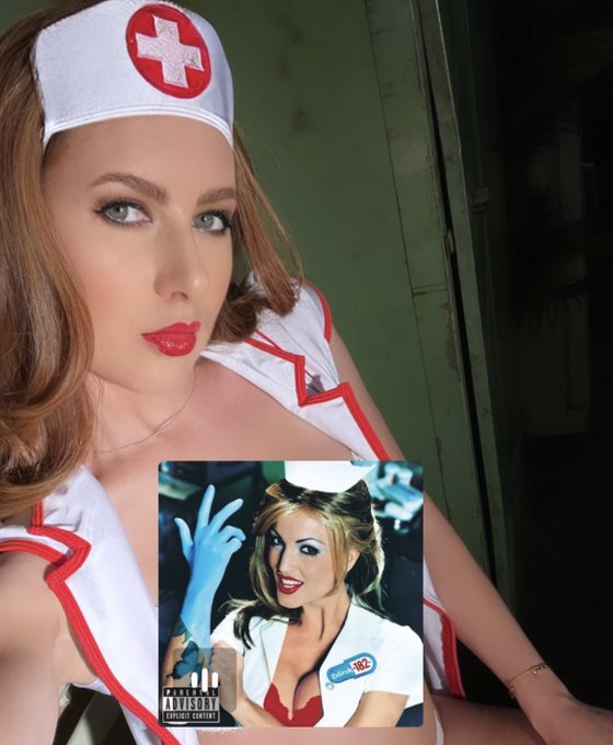Halloween content 💉😜🏥🚨$3 to join 🩸 https://t.co/gvNRzRqUD2 https://t.co/NCAPXePpLi