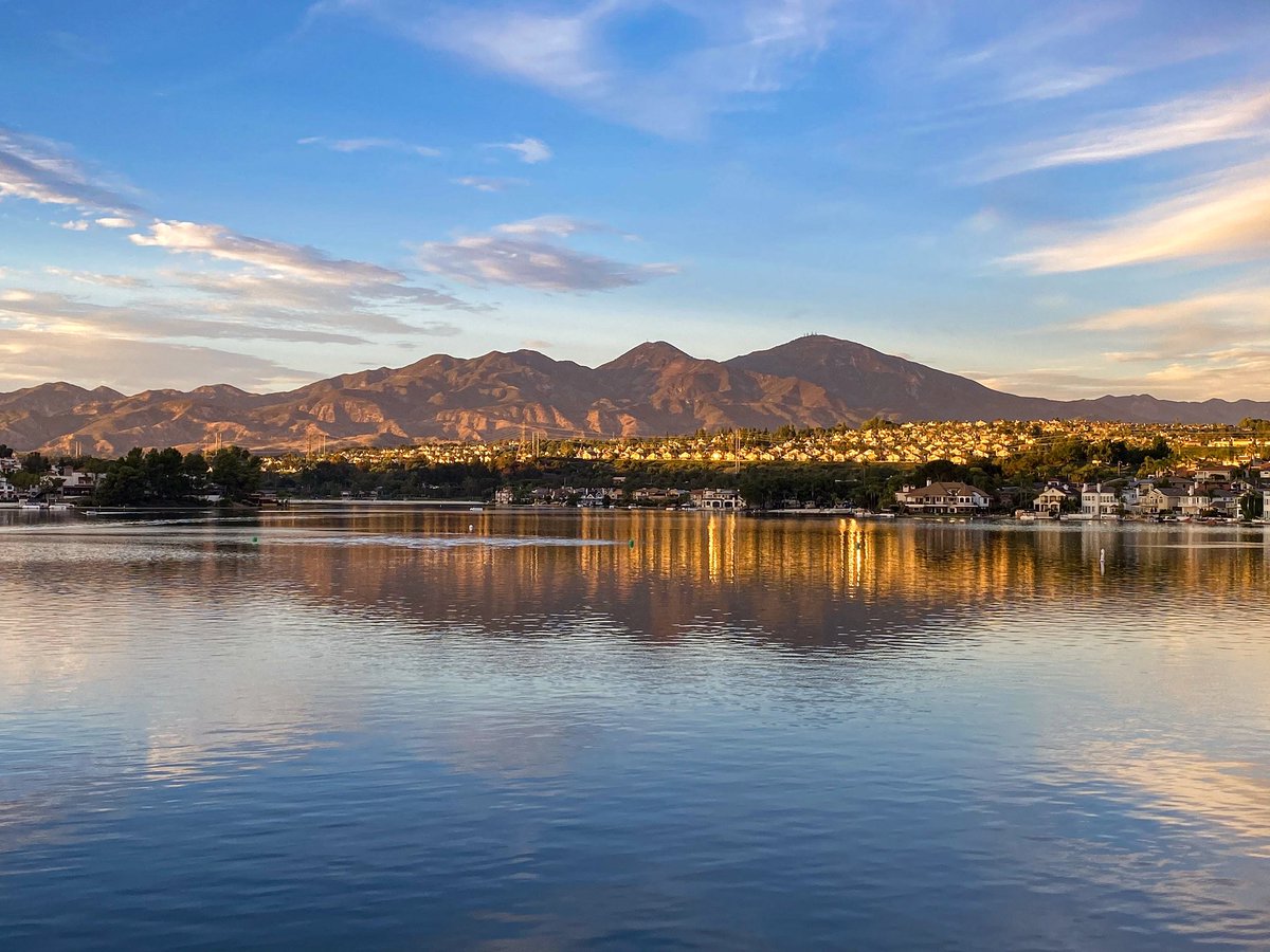 Water, foothills, sky, wispy clouds and reflections in the late afternoon on a summer day. Recipe for a peaceful moment. 
#MissionViejo