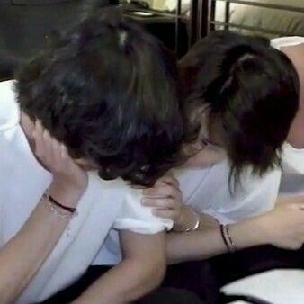 sugaknow's tweet photo. [vmin abo au] just trust me.

onde jimin está cada vez mais afundado em trabalho e em pensamentos ansioso e tudo piora quando ele descobre que seu novo vizinho é sua alma gêmea . https://t.co/wTf6knB8YV