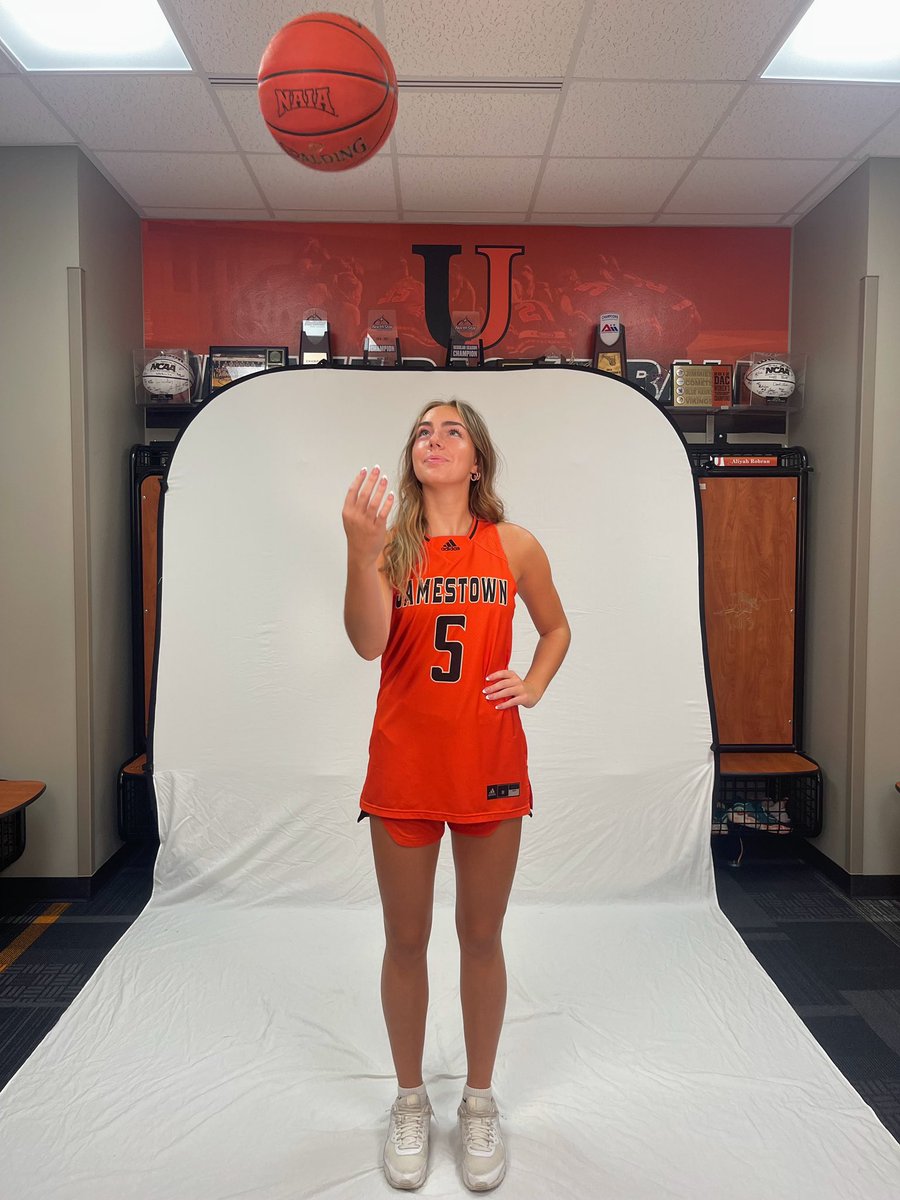 JuliaThoms2024's tweet photo. I am excited to announce my commitment to further my academic and athletic career at University of Jamestown. Iโd like to thank my family, friends, teammates, and coaches. Special thanks to Coach Sankey for recruiting me and giving me this opportunity! #gojimmies๐ค๐งก @jimmie_wbb https://t.co/qio3N7SZaE