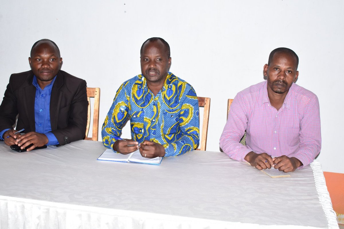 CankuzoProvince's tweet photo. 1) #Burundi: Réunion des membres de #GSADR de @CankuzoProvince, ce jeudi 26 /10/2023, pour la préparation de la saison A de cette année culturale 2023-2024. https://t.co/7tV6yKpRtI