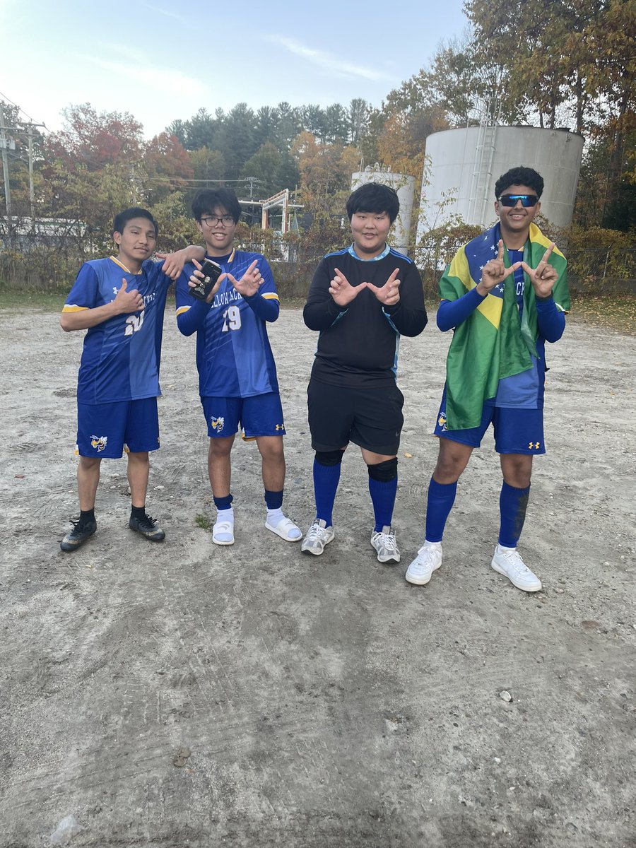 Feels good to ride with champions <a href="/gilbert_school/">The Gilbert School</a> 🐝#YellowJacketHive won 5:2. 🐝 #SmallButMighty