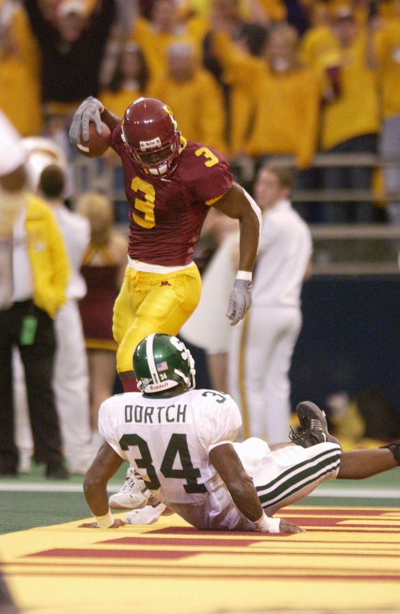 MSPAthletics's tweet photo. #ThrowbackThursday (10/20/2001)

• Ron Johnson caught 4 for 73 &amp; a TD
• Marion Barber III ran for 158 &amp; 2 TDs
• Tellis Redmon ran for 126 &amp; a TD

Gophers won 28-19.

Saturday’s game could look very similar but with Jackson, Taylor and Evans 👀

#RTB || #SkiUMah || #GoGophers https://t.co/QC9cNltK99