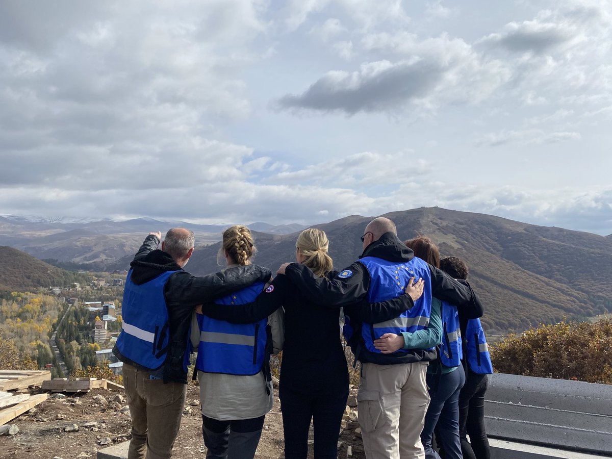 Mélanie Joly tweet media