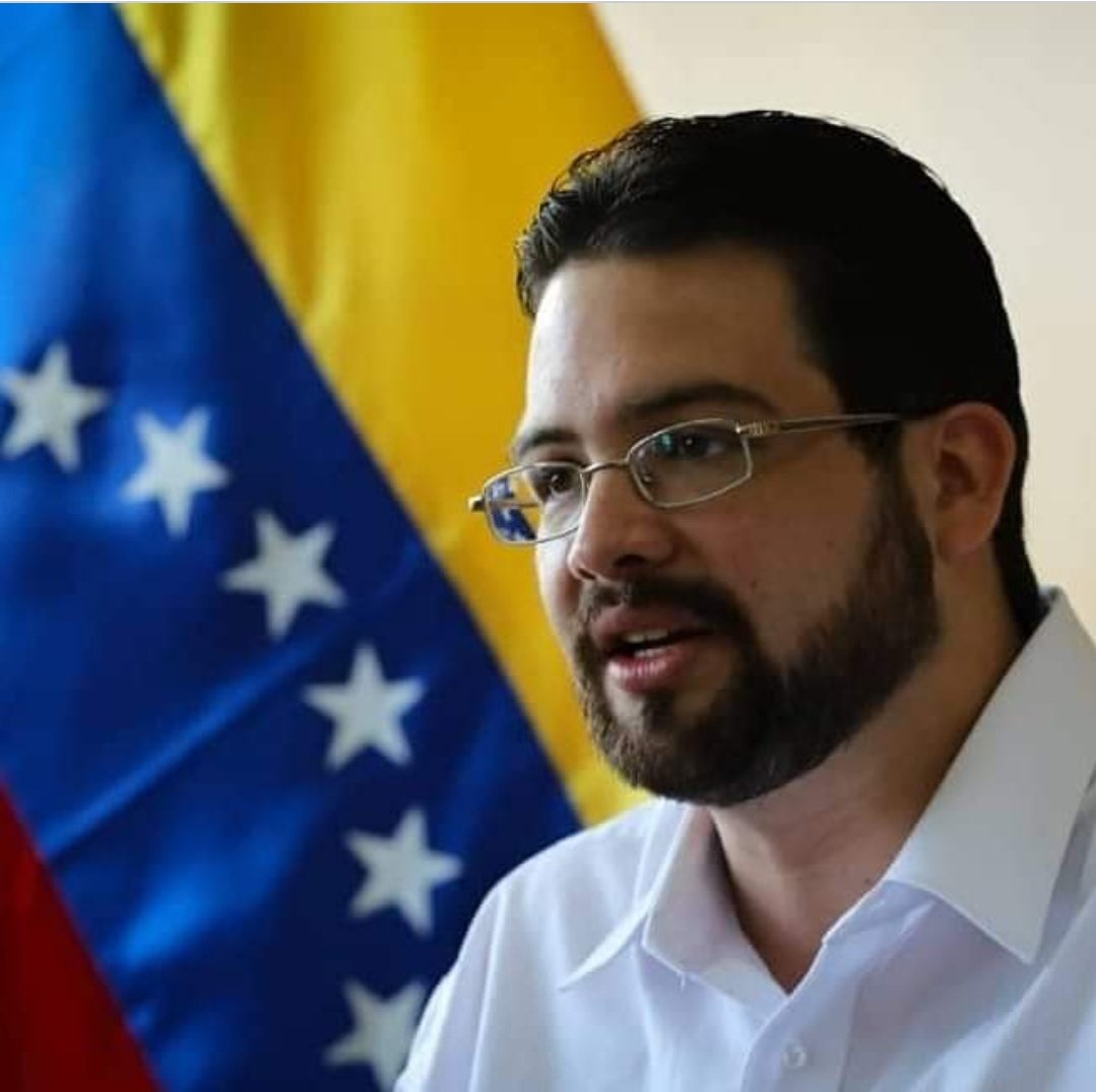 AitanaCorcega's tweet photo. 🗣️A kidnapped diplomat

📃 By @soyCesarTrompiz
"The kidnapping of Saab violates International Law and leaves dangerous precedents by allowing the US and its allies to illegally retain any diplomatic agent on a humanitarian mission"

#FreeAlexSaab
#oriele
https://t.co/oGo46Kk7yq… https://t.co/GHJNtFUiaq