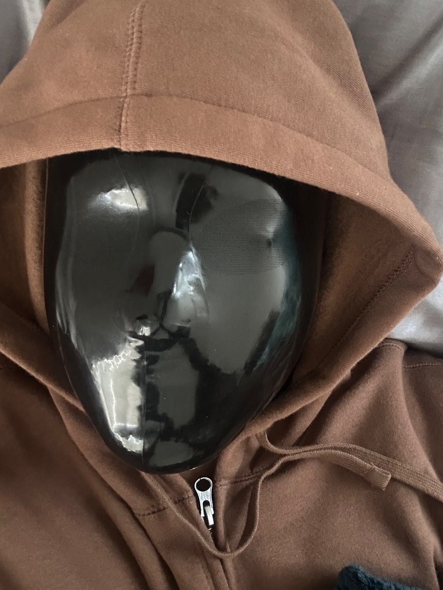 playercard3's tweet photo. New content now with microporous latex hood.

#latexhood
#breathplay https://t.co/FRPTdaAlgQ