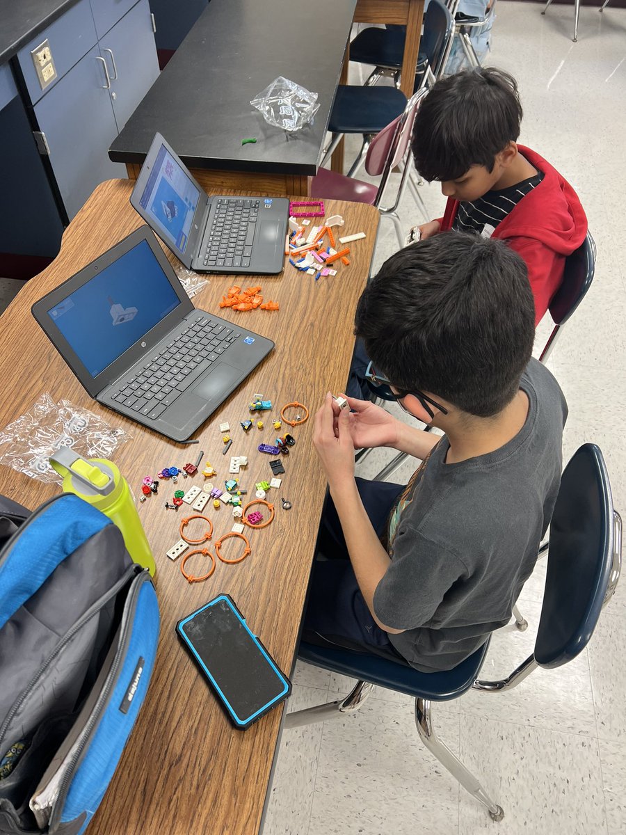 mrs_redgate's tweet image. LEGOOOOO! Our #LEGORobotics team met for the first time today and got right to work building the mission models. Excited to work with this great group of kids and the amazing @msgmakeshistory !!! #TeamJordanJags