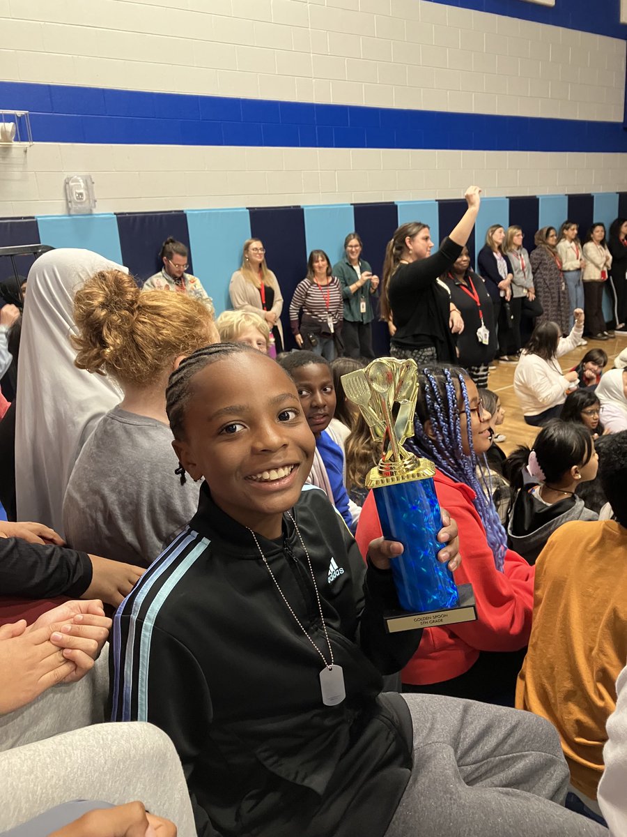 MrsHelfand's tweet photo. Room 131 won TWO class trophies today at our all-school pod party! Way to go 131! ⁦@SkokieSD69⁩ ⁦@EdisonDolphins⁩ https://t.co/IK9V3GwAi8