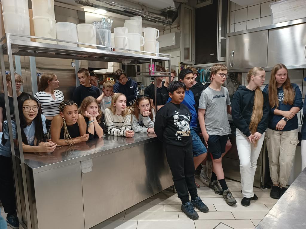 BablakeClassics's tweet photo. We had a brilliant time learning how to make gelato and then tasting what the pupils had made https://t.co/iSGaBcHTLk