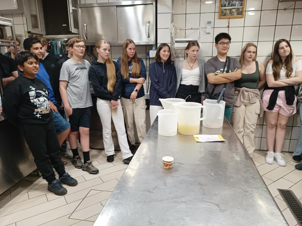 BablakeClassics's tweet photo. We had a brilliant time learning how to make gelato and then tasting what the pupils had made https://t.co/iSGaBcHTLk