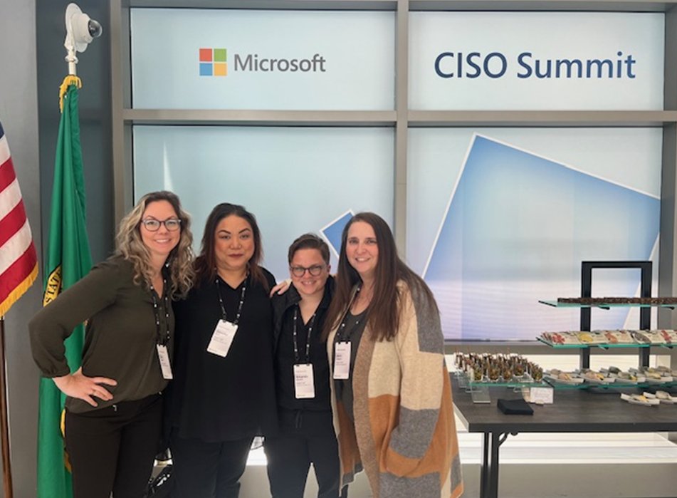 MyDynamicEvents's tweet image. Celebrating a busy event season with some big smiles from our team traveling all over the world! #eventprofs