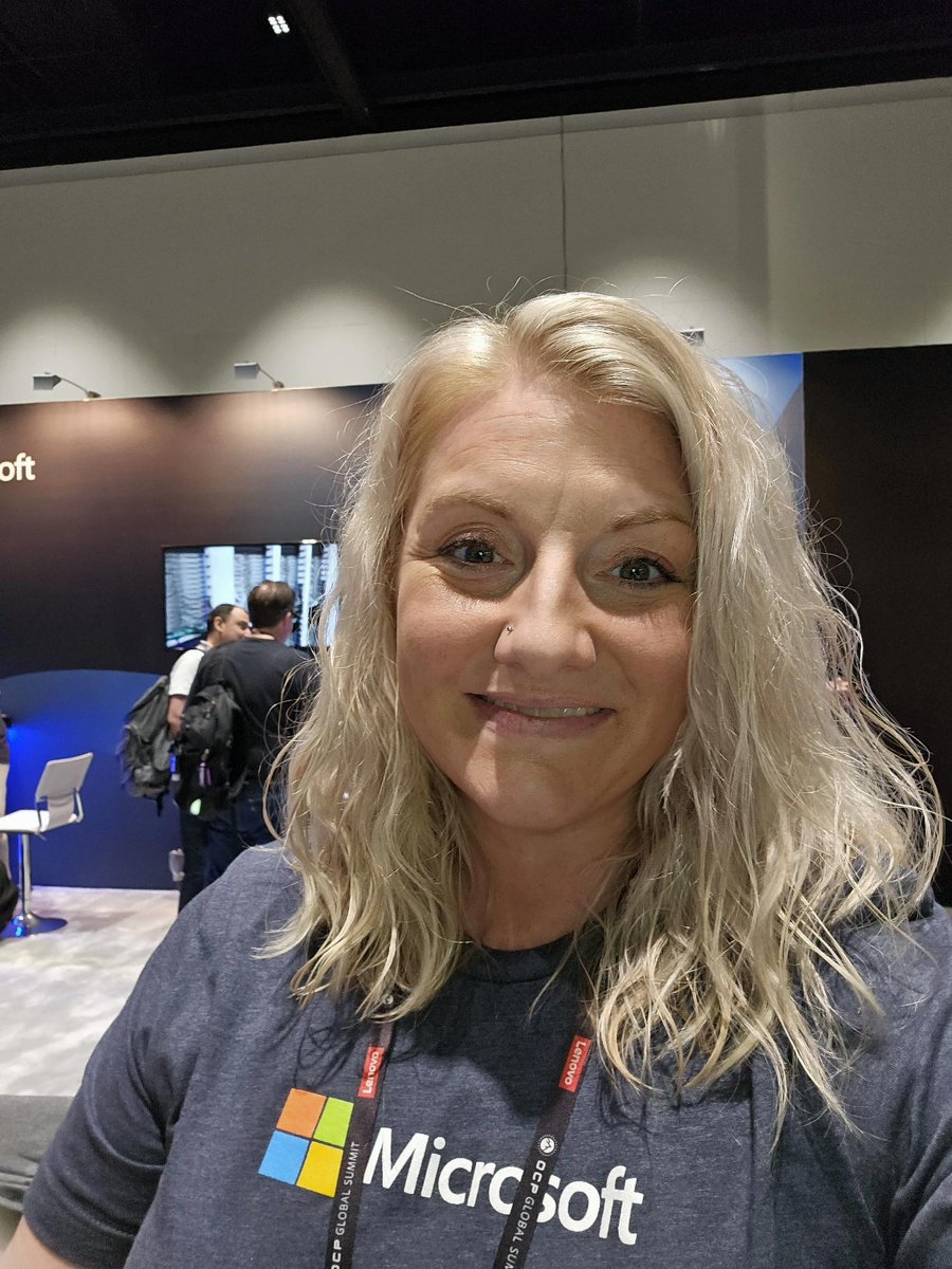 MyDynamicEvents's tweet image. Celebrating a busy event season with some big smiles from our team traveling all over the world! #eventprofs