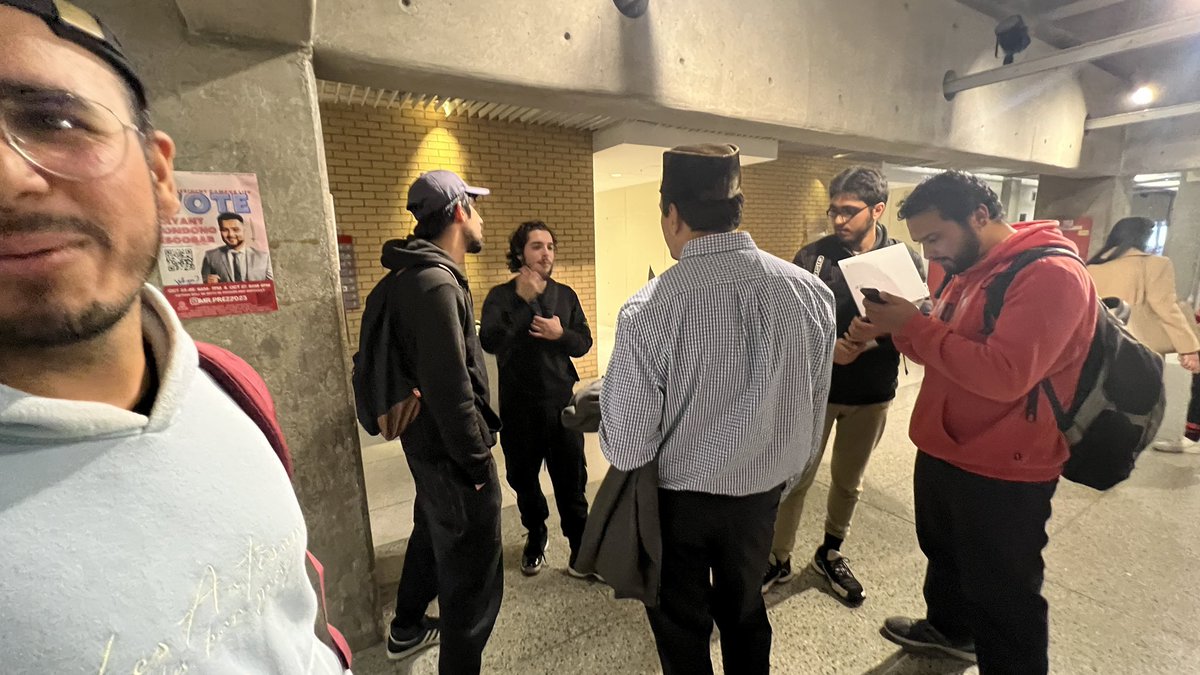 Assalāmu Alaikum wa Rahmatullāh

AMSA YorkU had a successful tabling today! Special thanks and JazakAllah to Missionary Bilal Khokar.

Be sure to join AMSA next week,

Stay tuned for an upcoming event!