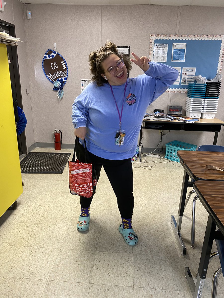 MsYoung2019's tweet photo. Today’s Red Ribbon week theme was teacher/student swap and everyone understood the assignment! There were way too many participants for me to get all the pictures, but I would have to say that this particular dress up idea was a huge success! @MsSarahMarin @HildebrandtKISD https://t.co/gSdvO3Shg3
