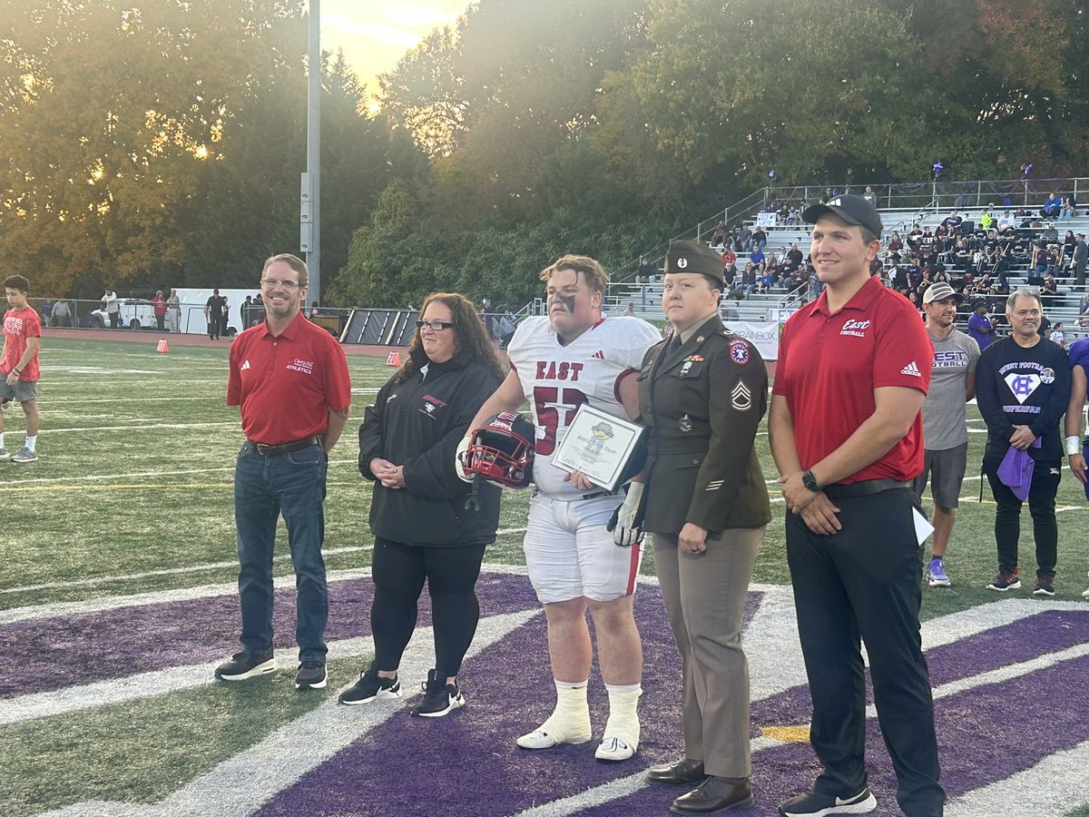 McGurkSports's tweet photo. Scholarship winners from both teams 

East’s Kevin Bradley
West’s Benjamin Quach
@CHE_Fball @CHEastAthletics @CHWestFB1 @CHWestAthletics 
@SJGridironGang https://t.co/ZvyIoYVDSs