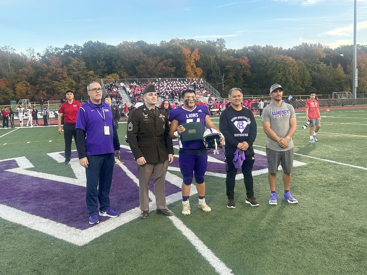 McGurkSports's tweet photo. Scholarship winners from both teams 

East’s Kevin Bradley
West’s Benjamin Quach
@CHE_Fball @CHEastAthletics @CHWestFB1 @CHWestAthletics 
@SJGridironGang https://t.co/ZvyIoYVDSs