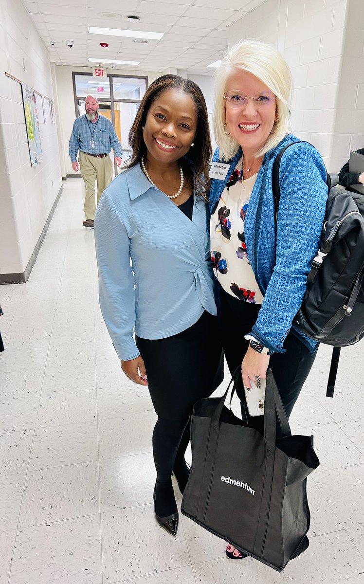 Dr. Liz Sampson tweet media