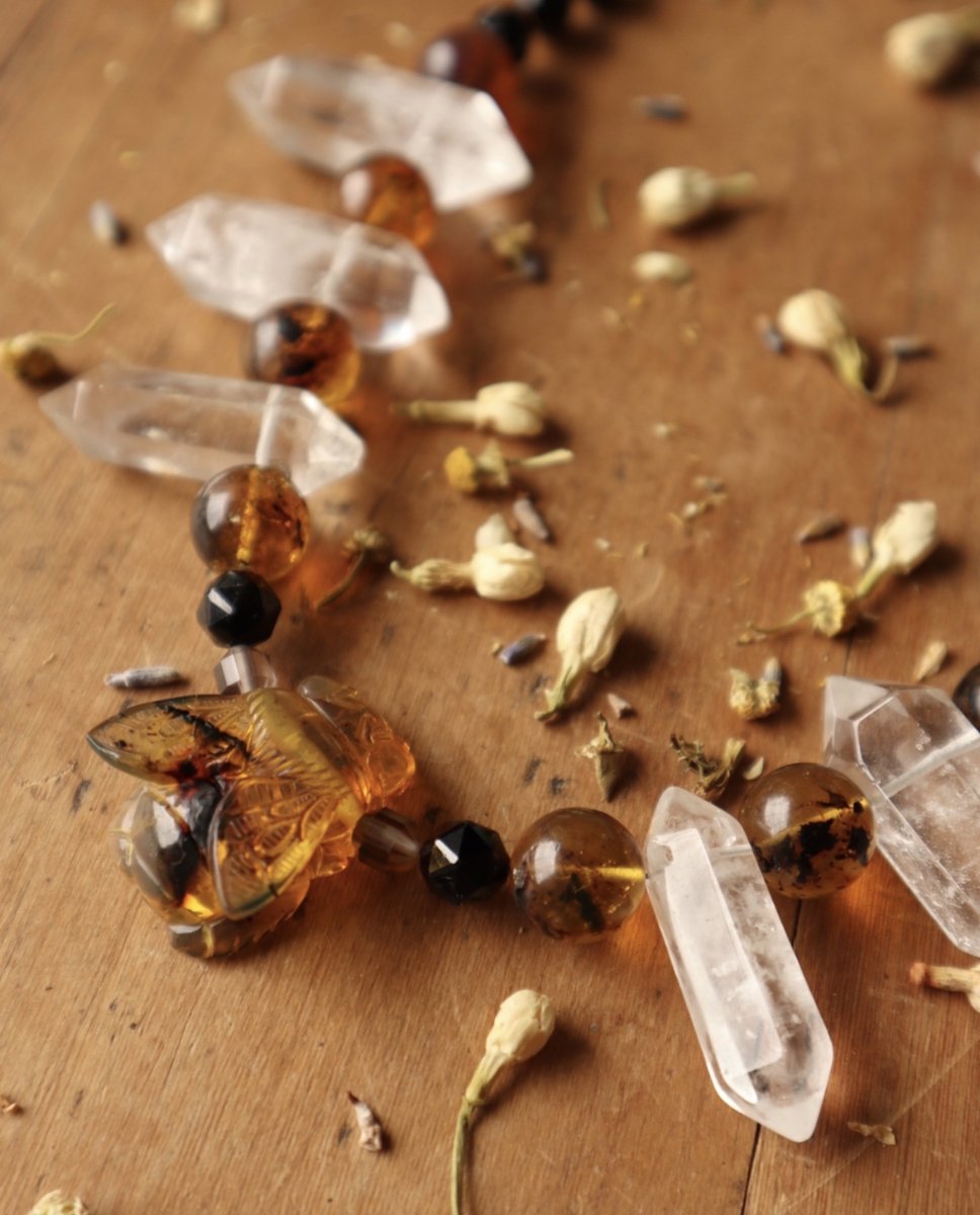 3rdeyepinecones's tweet photo. Embracing the warm energy of this Amber Bee necklace 🐝 💛
P.S. come visit our booth at Hulaween this weekend! 🫶
@hulaweenfl
-

-

-

-

#thirdeyepinecones #thirdeyepinecone #festivalvibes #festivalfashion #festivallook #summerfestival #musicfestivals #naturemade #veganjewelry https://t.co/Wi5ROGpzQs