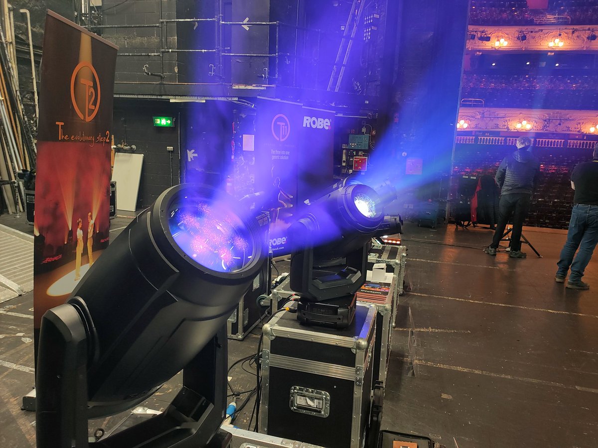 LightingDesk's tweet image. A great afternoon at @TheatreRoyalNew for the @Robelighting Roadshow. Great to see the latest gear, absorb a gem of a theatre and do some training in the #Robespot #RobeUK #RobeRoadshow #LED #Haze #Training #LX #LampieLife #Autism #Followspot