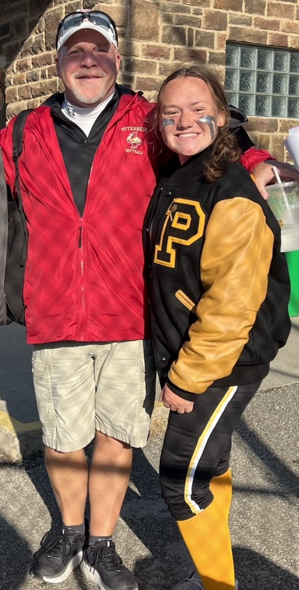 Lindsay_Hubaker's tweet photo. GO CARDS!! ❤️💛
@OtterbeinSB @WizardsGold18U @realphssoftball https://t.co/04I5yqmftw