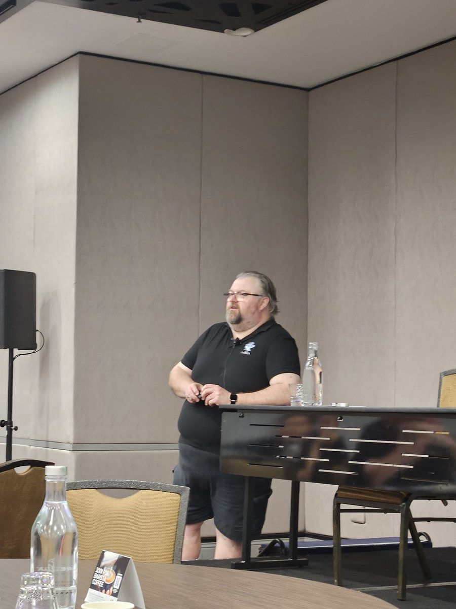 LAZSTAscience tweet media