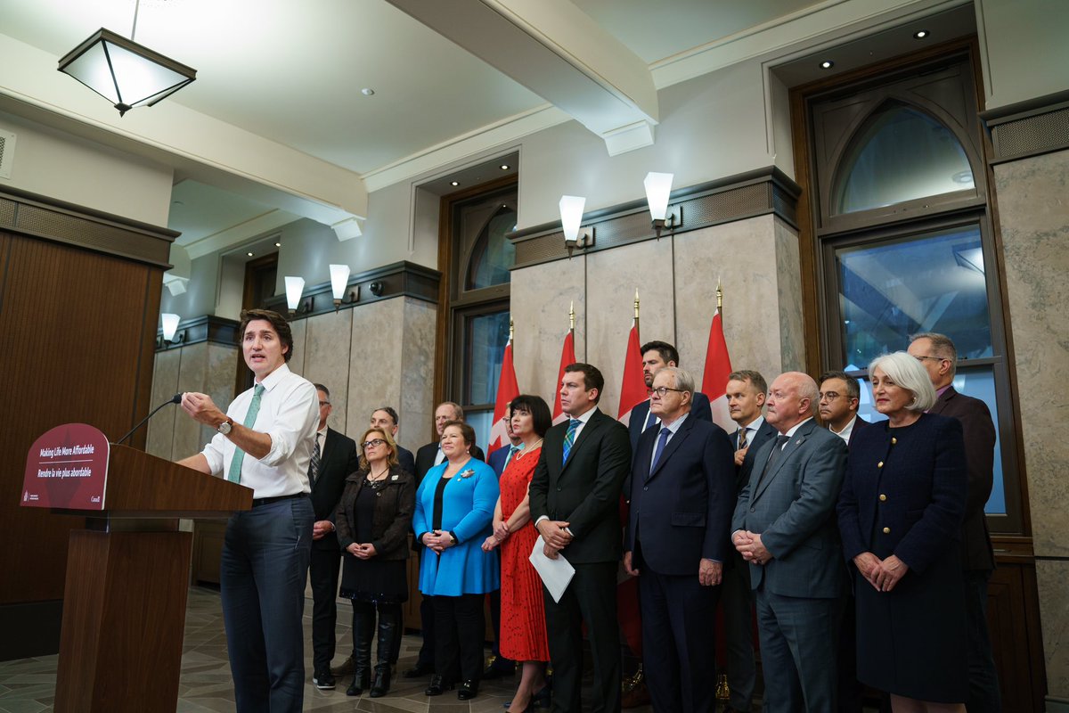 Justin Trudeau tweet media