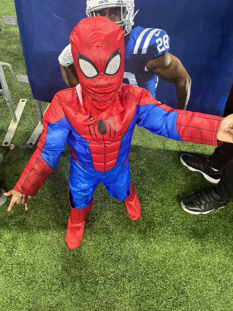 _jaylindanielle's tweet image. #FORTHEBOO ❤️💙🫶🏾