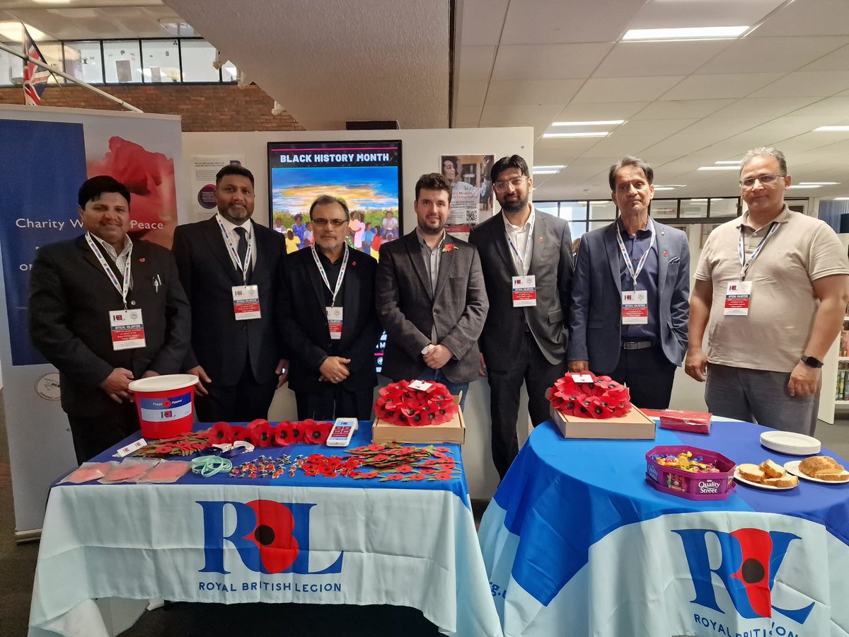 Baitul Ehsan Region Ahmadiyya Muslim Elders launched the CWFP Poppy Appeal today with the Mayor of Sutton Councillor Colin Stears at the civic centre Sutton.