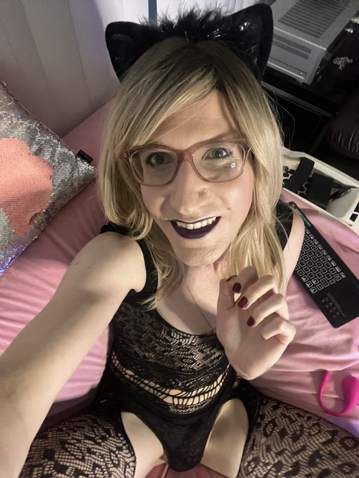 &ldquo;Meow!&rdquo; Cum play with this pussycat Melody LIVE 😇😈 on #chaturbate  https://t.co/v8aqGAPyZj  #sissy #trans<a href="/tag/sissy"class="tags"><span>#sissy</span></a><a href="/tag/tgirl"class="tags"><span>#tgirl</span></a><a href="/tag/chaturbate"class="tags"><span>#chaturbate</span></a><a href="/tag/trans"class="tags"><span>#trans</span></a><a href="/tag/shemale"class="tags"><span>#shemale</span></a><a href="/tag/cr"class="tags"><span>#cr</span></a>