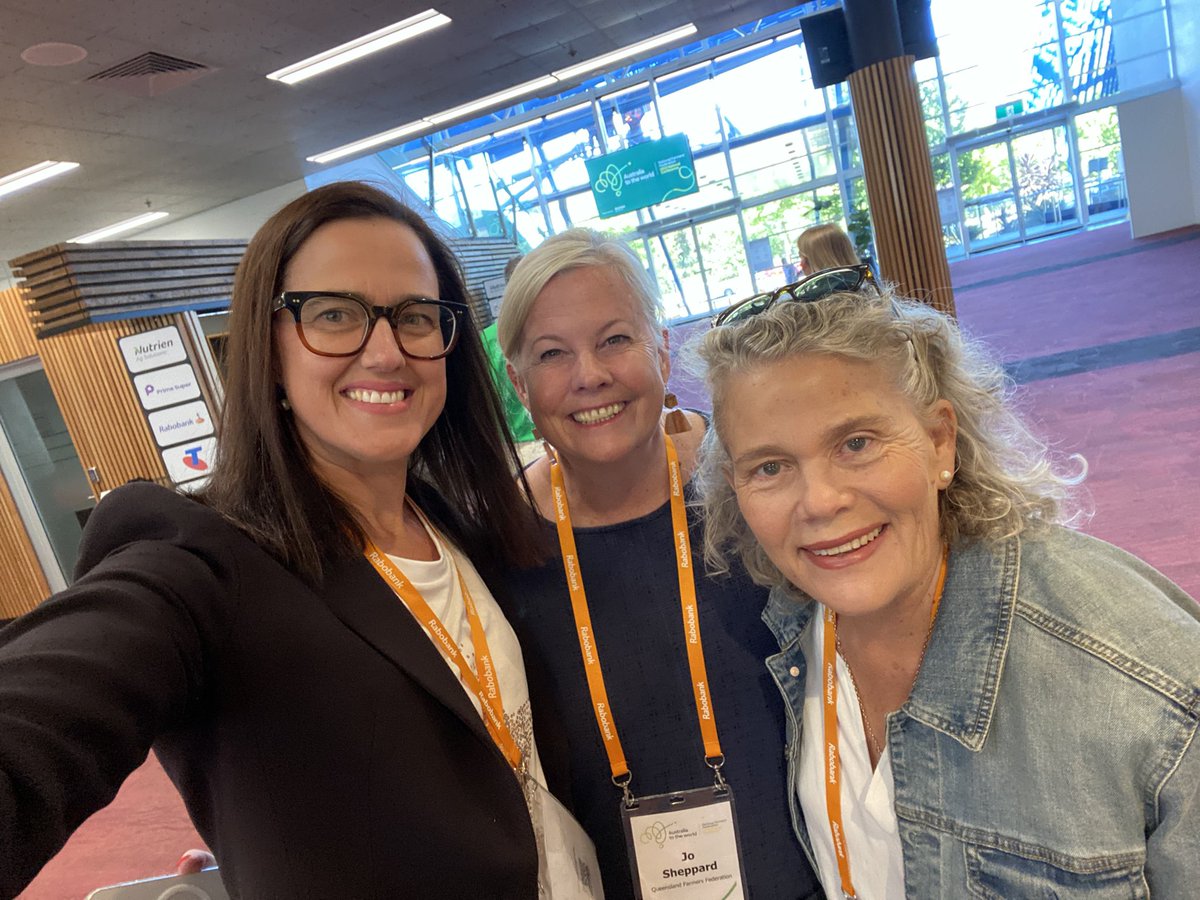 April cav tweet media